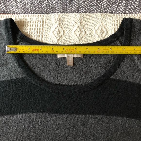Banana Republic sweater - Picture 7 of 8